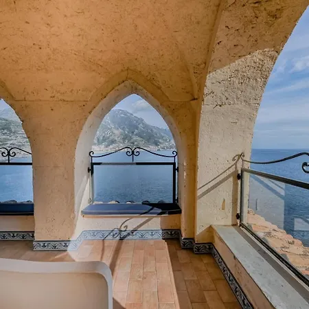 Ravello Art Apartments Apartment