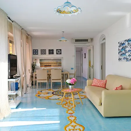 Ravello Art Apartments