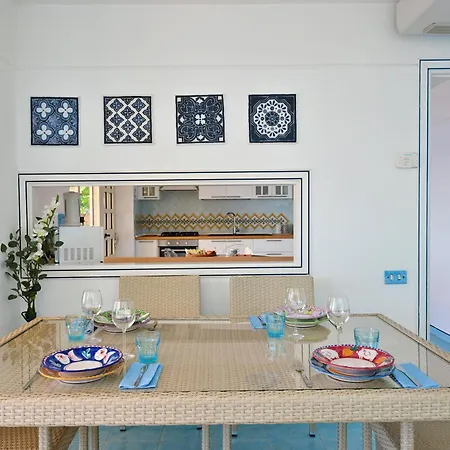 Ravello Art Apartments Apartment