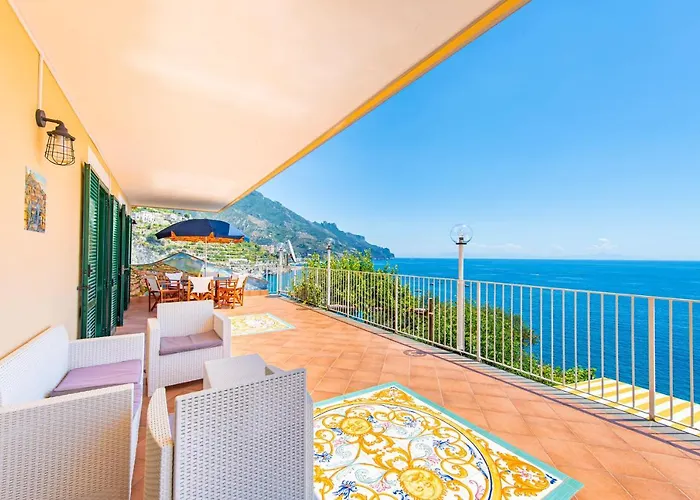 Ravello Art Apartments