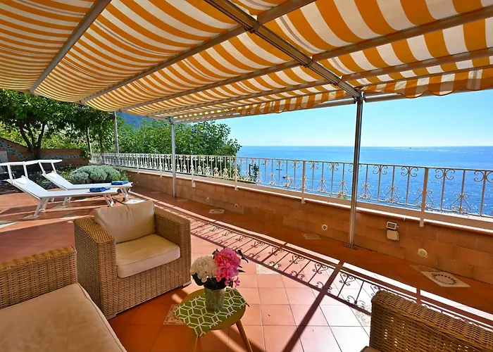 Ravello Art Apartments